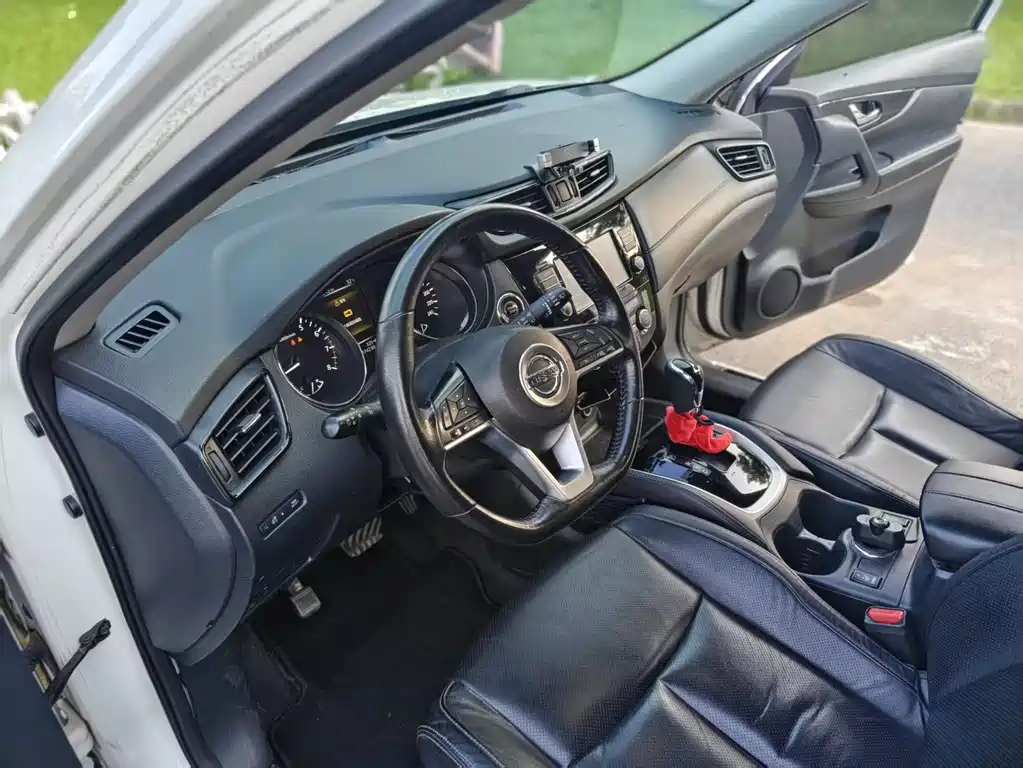 Nissan X-Trail — миниатюра 10