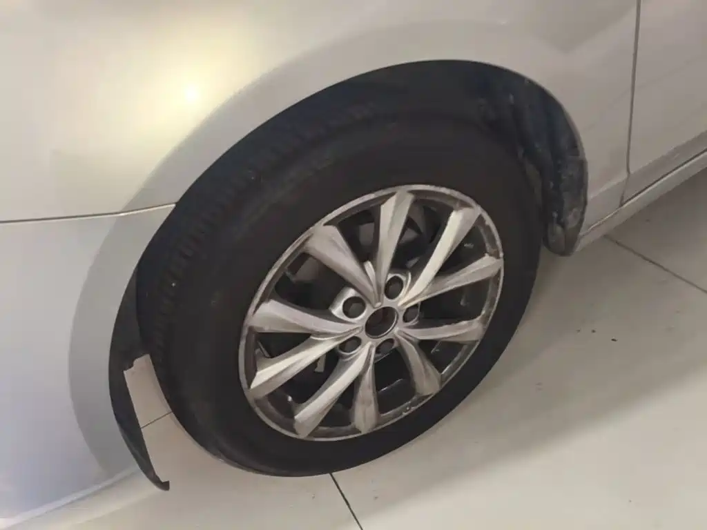 Roewe i5 — миниатюра 23