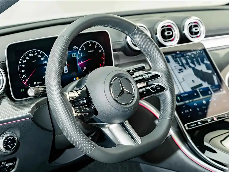 Mercedes-Benz C-Class — миниатюра 10