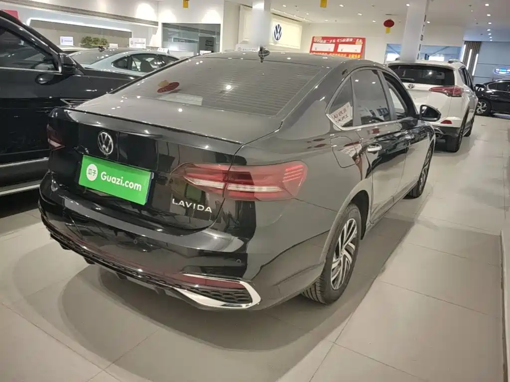 Volkswagen Lavida — миниатюра 7