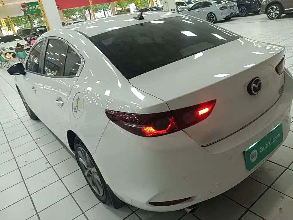 Mazda 3 Axela — миниатюра 5