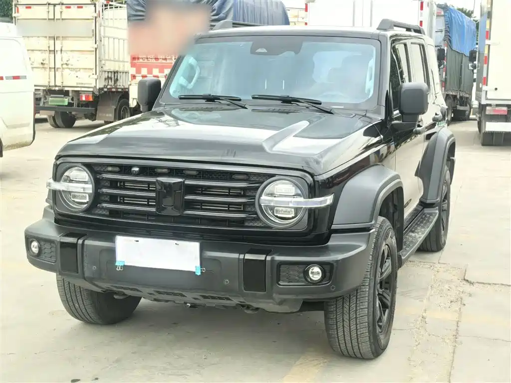 Tank Tank 300 2022