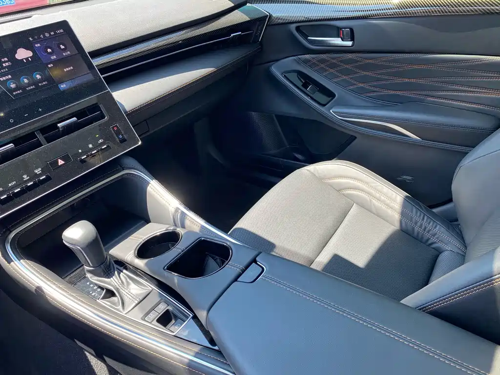 Toyota Avalon — миниатюра 11