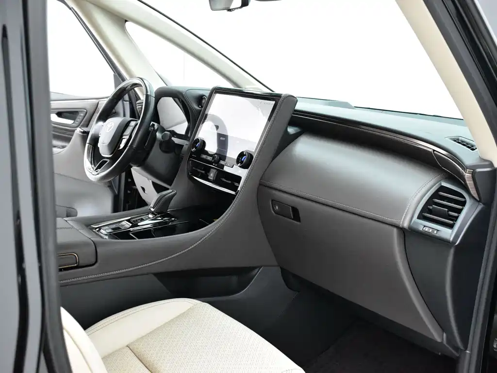 Toyota Alphard 2024 — фото 12