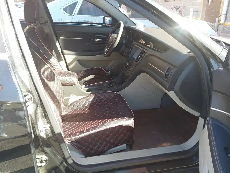 BAIC Senova D50 — миниатюра 8