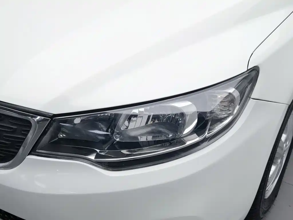 Kia Forte — миниатюра 7