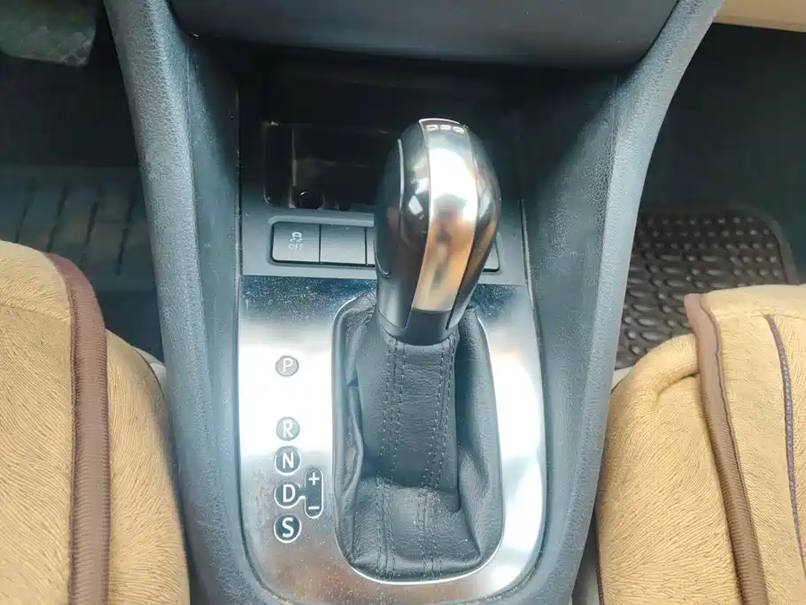 Volkswagen Golf — миниатюра 16