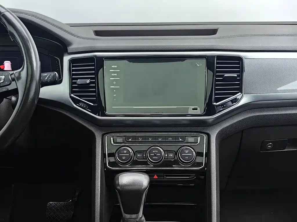 Volkswagen Teramont — миниатюра 12