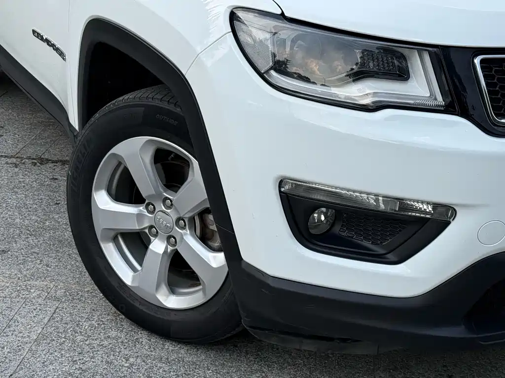 Jeep Compass — миниатюра 18