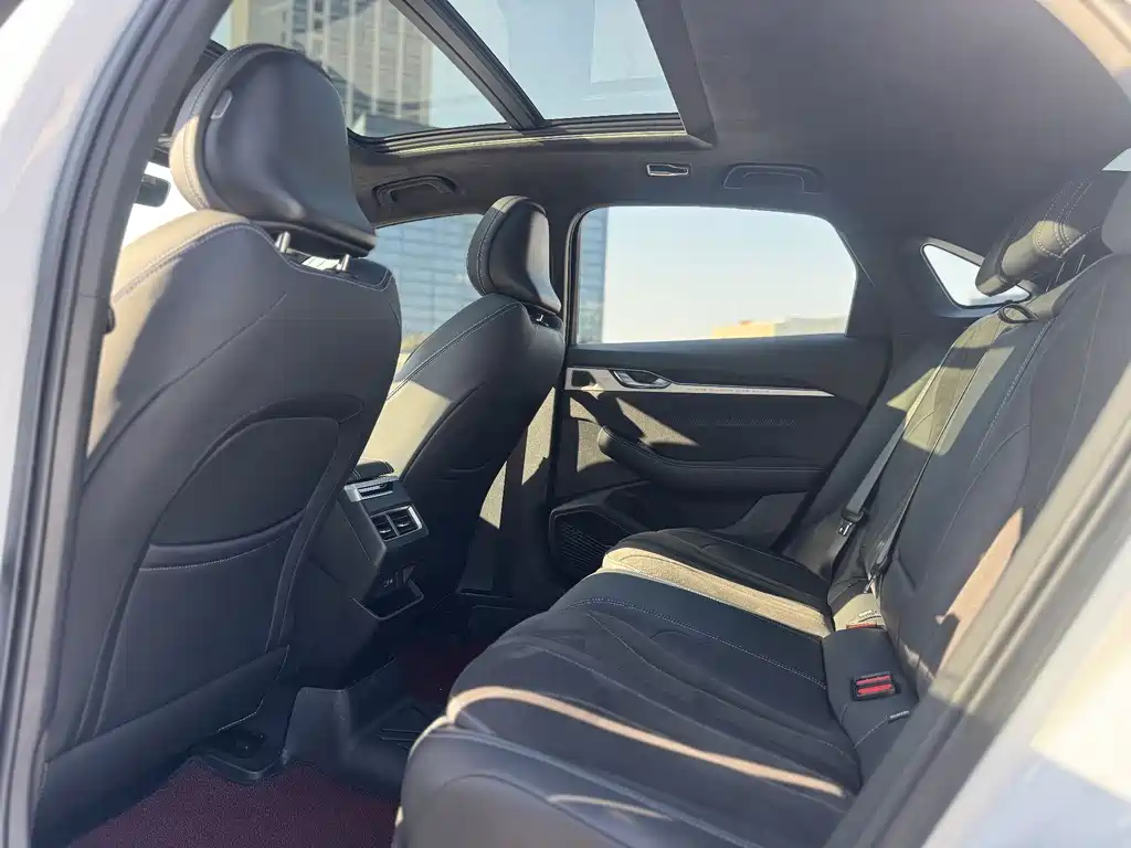 GEELY AUTOMOBILE XINGRUI