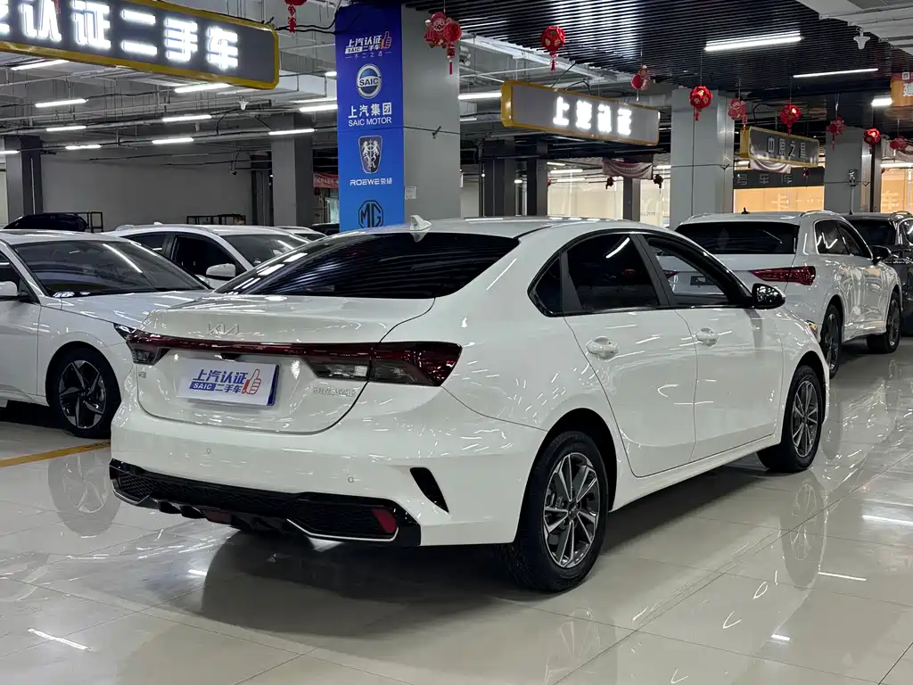 Kia K3 — миниатюра 10