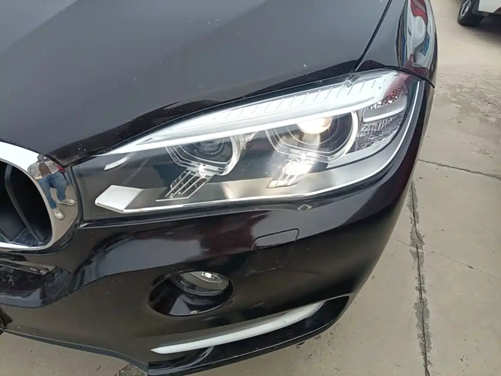 BMW X5 (Import) — миниатюра 24