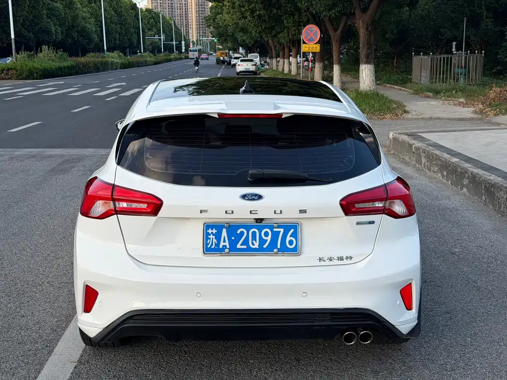 Ford Focus — миниатюра 5