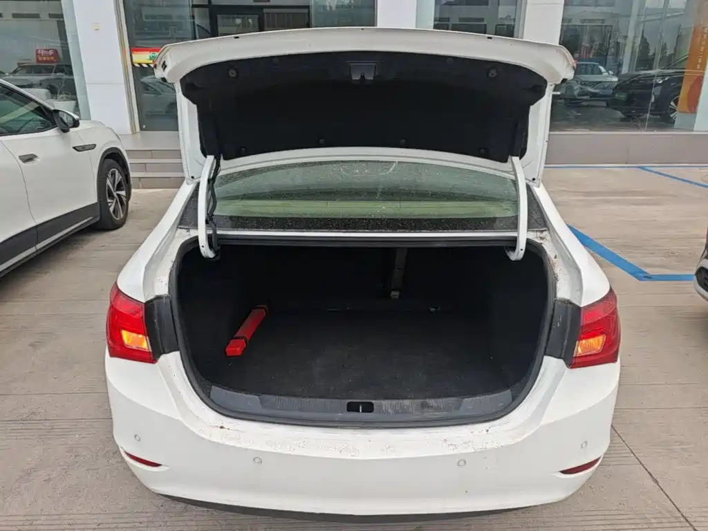 Buick Excelle — миниатюра 19