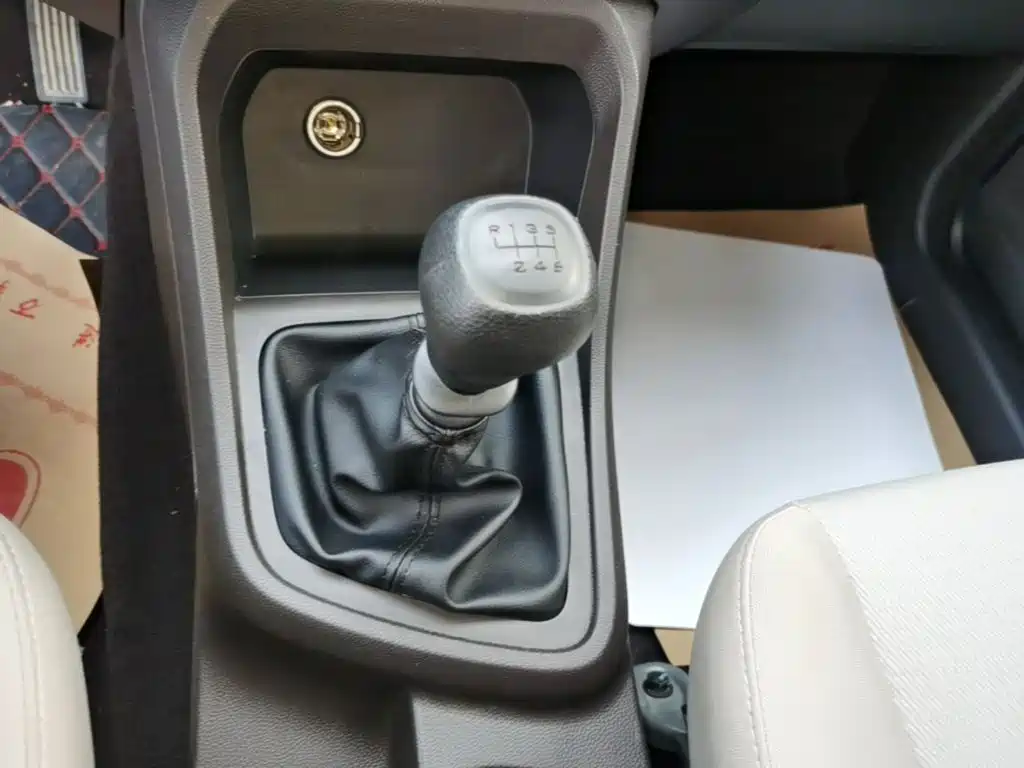Wuling Hongguang V — миниатюра 14