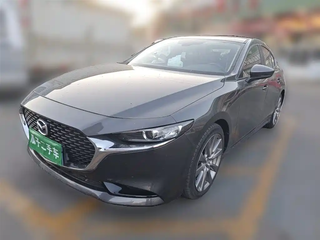 Mazda 3 Axela 2022