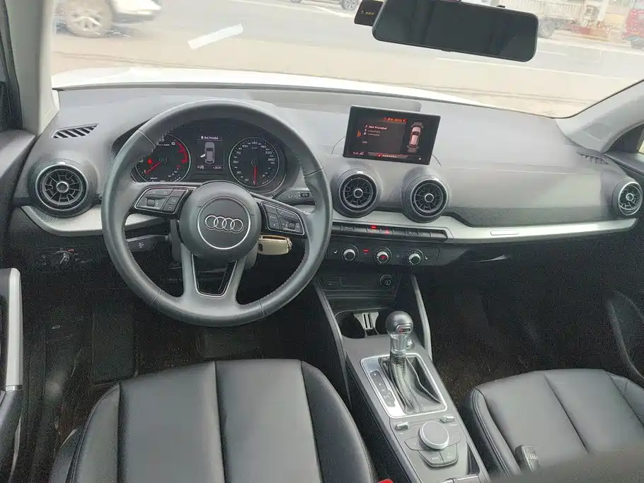 Audi Q2L — миниатюра 12