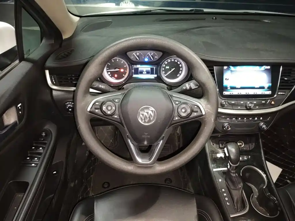 Buick Verano — миниатюра 11