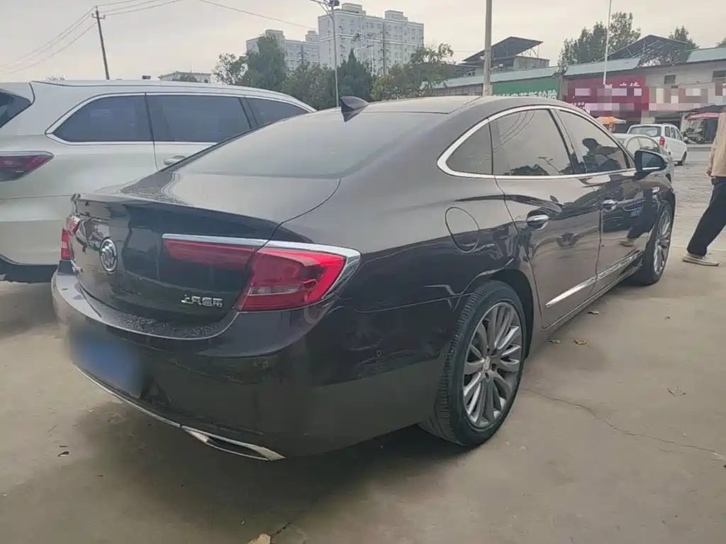 Buick LaCrosse — миниатюра 7