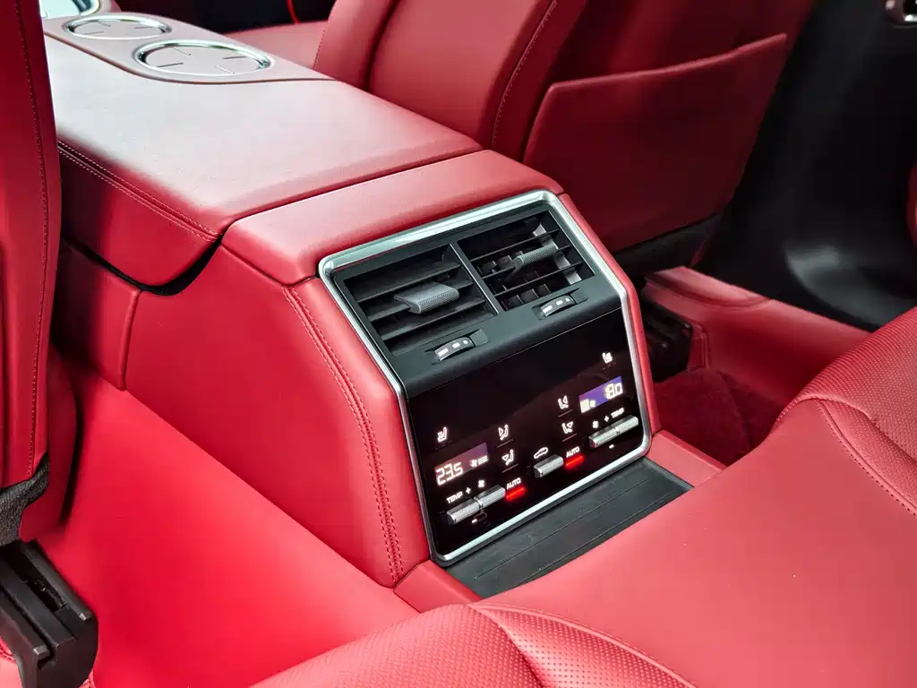Porsche Panamera 2023 — фото 17