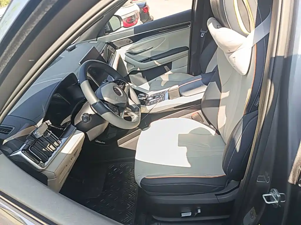BYD Song Plus DM-i 2021 — фото 14