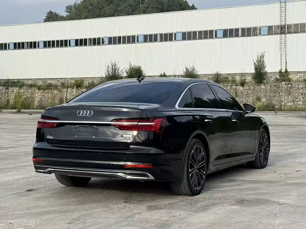 Audi A6L — миниатюра 5