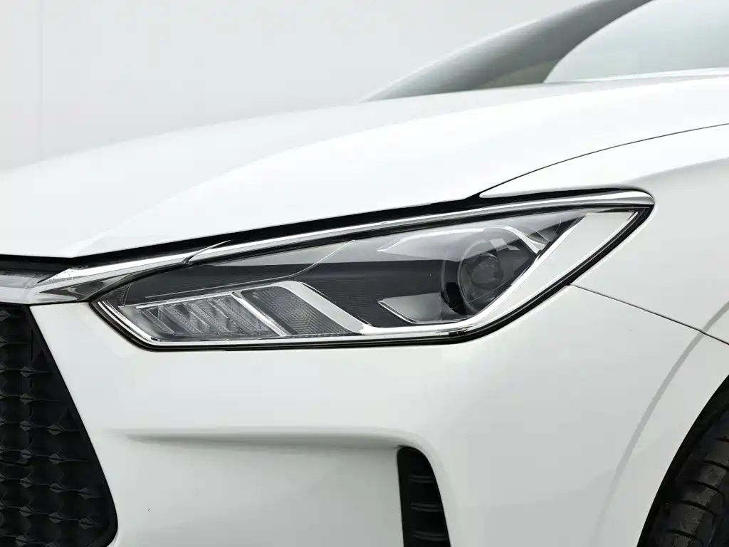 BYD e3 — миниатюра 9