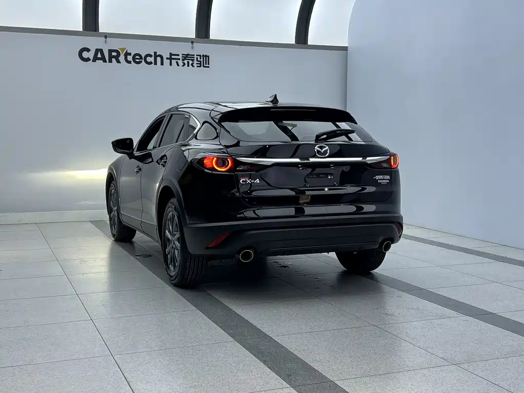 MAZDA CX 4