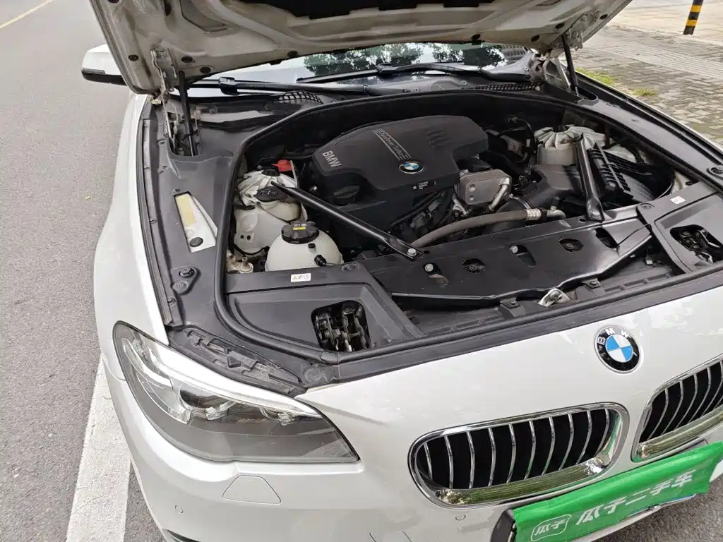 BMW 5 Series — миниатюра 20