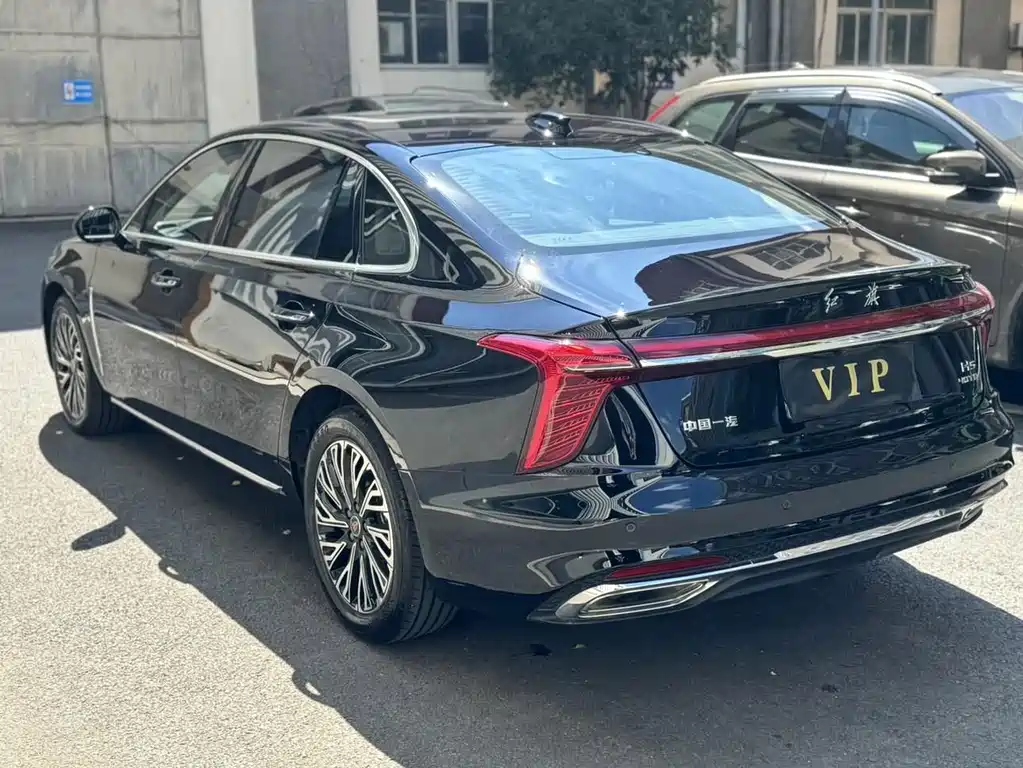 Hongqi Hongqi H5 — миниатюра 11