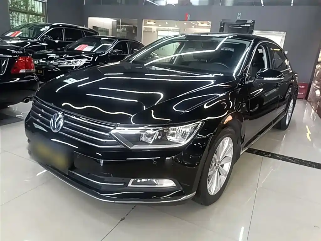 Купить Volkswagen Magotan