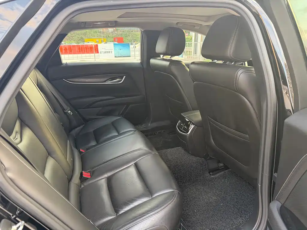 Cadillac XTS — миниатюра 5