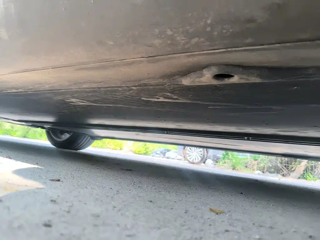 Tesla Model Y — миниатюра 15