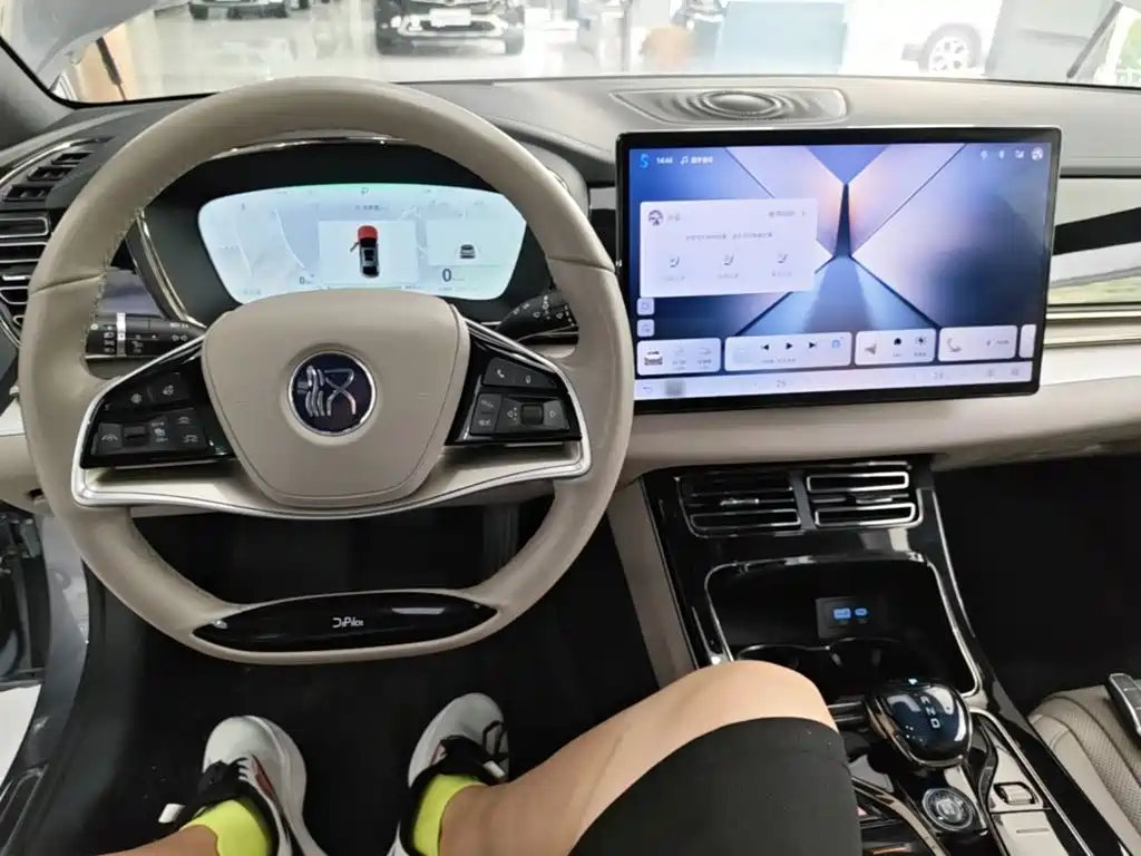 BYD Han — миниатюра 6