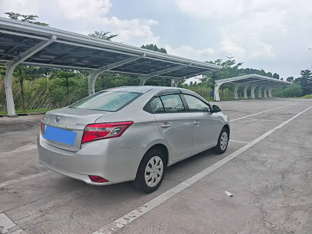 Toyota Vios — миниатюра 12