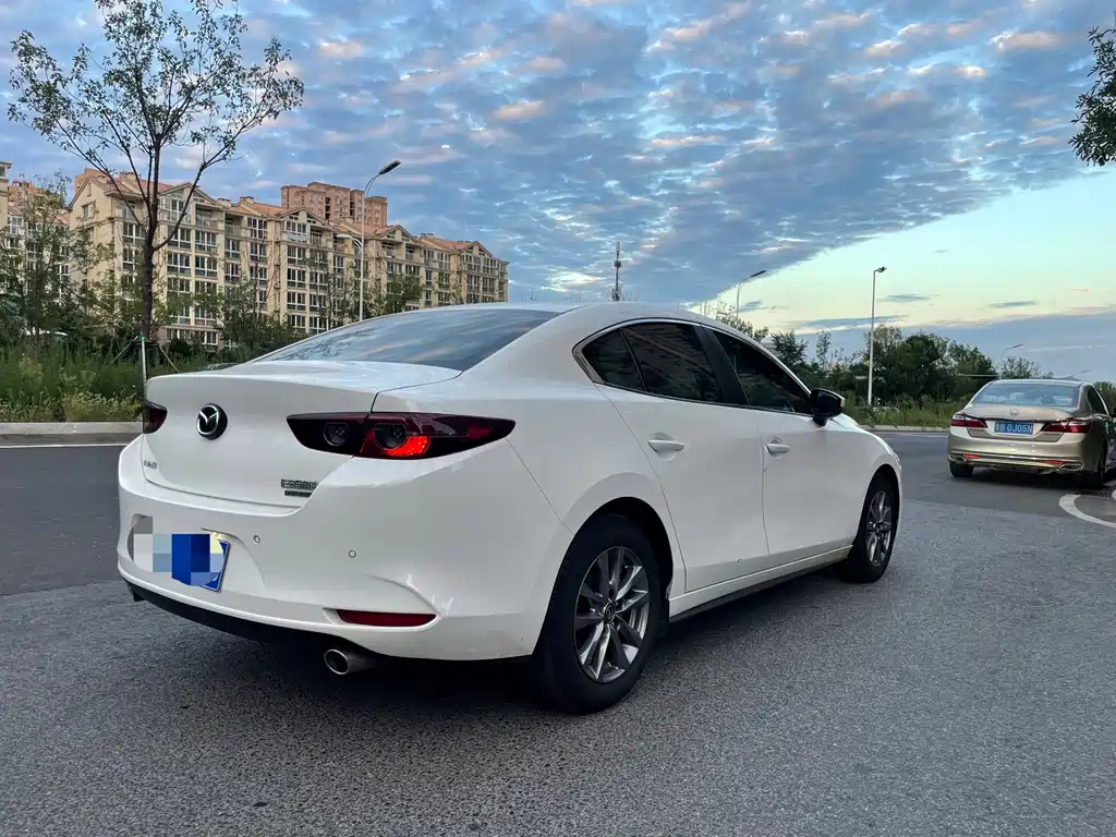 Mazda 3 Axela — миниатюра 3