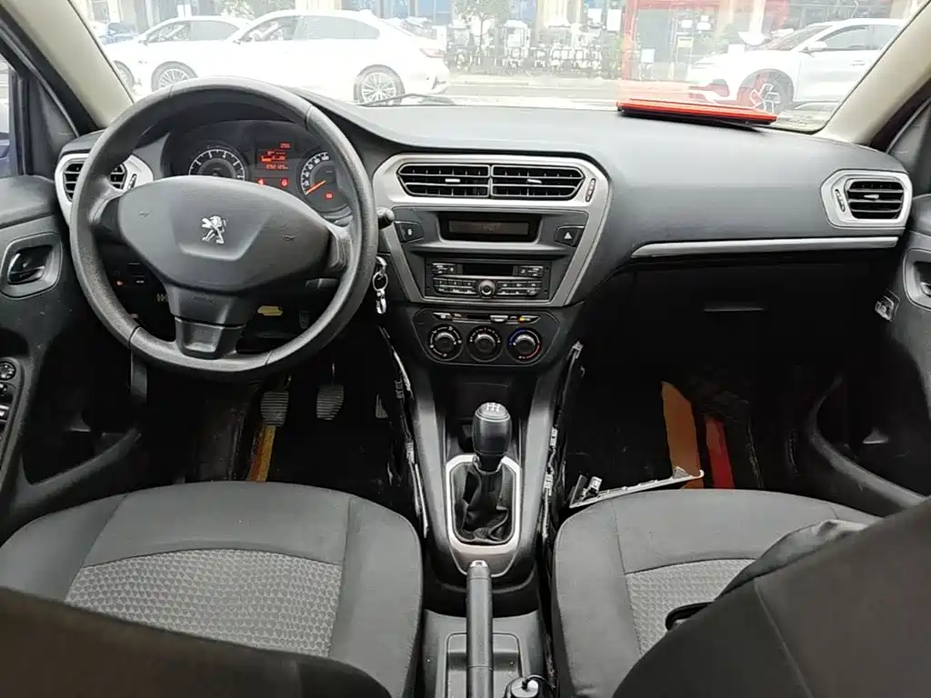Peugeot 301 — миниатюра 10