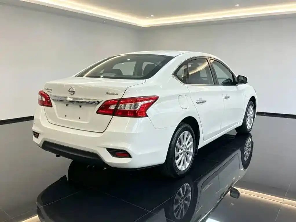 Nissan Sylphy — миниатюра 6