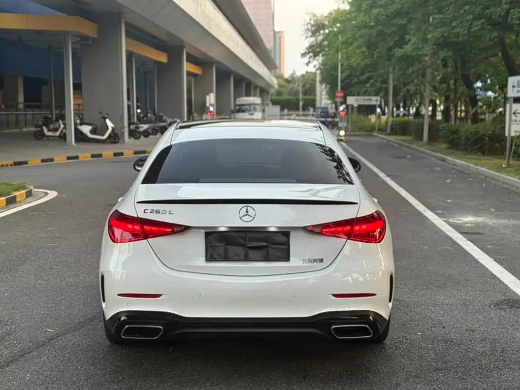 Mercedes-Benz C-Class — миниатюра 5