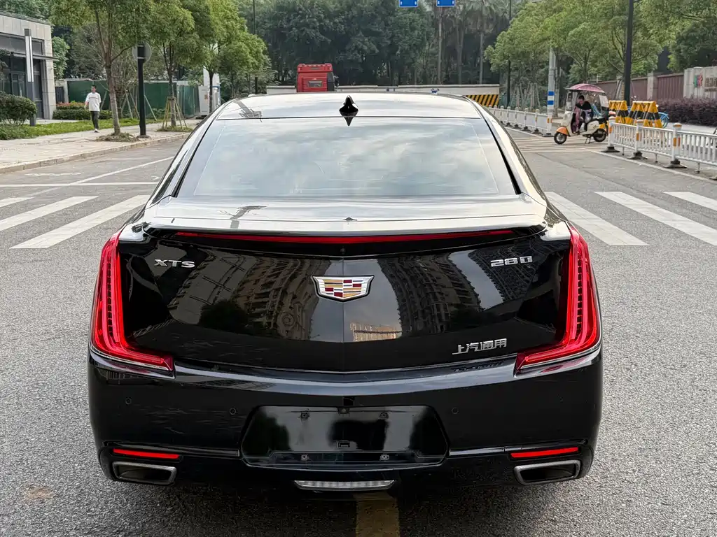 Cadillac XTS 2018 28T