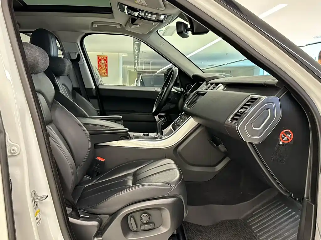 Land Rover Sport — миниатюра 5