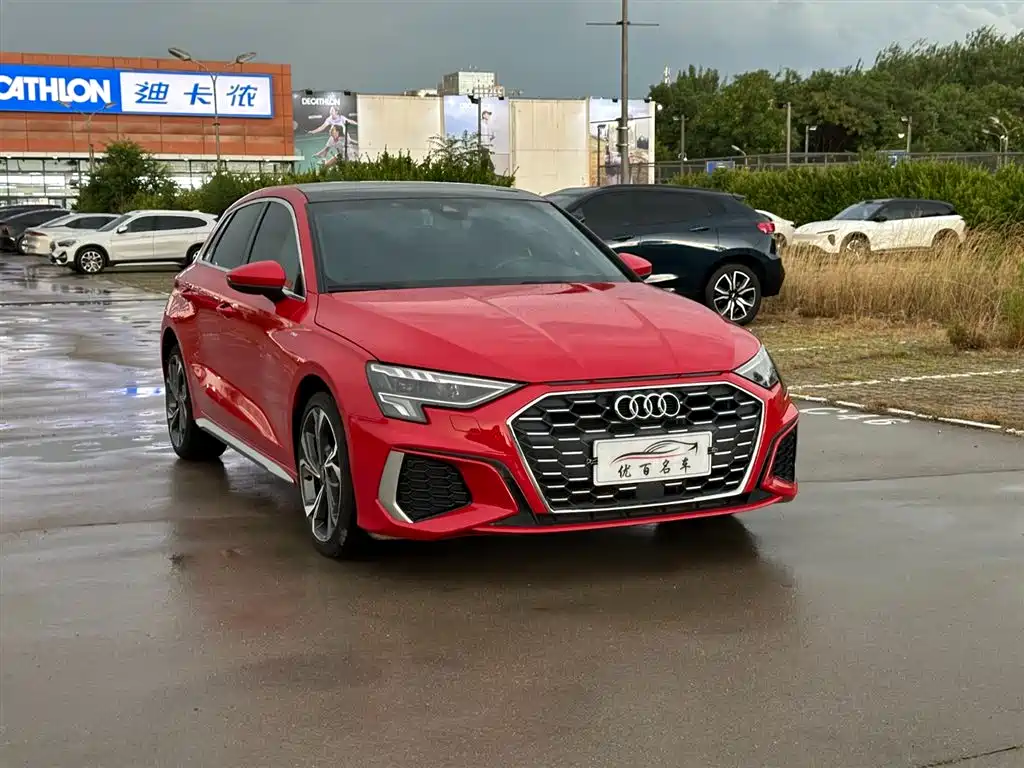 Audi A3 2021 Sportback 35 TFSI Luxury Sport