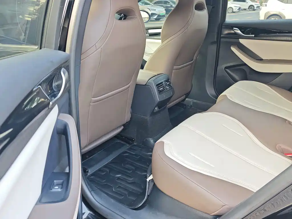 BYD Qin PLUS — миниатюра 18