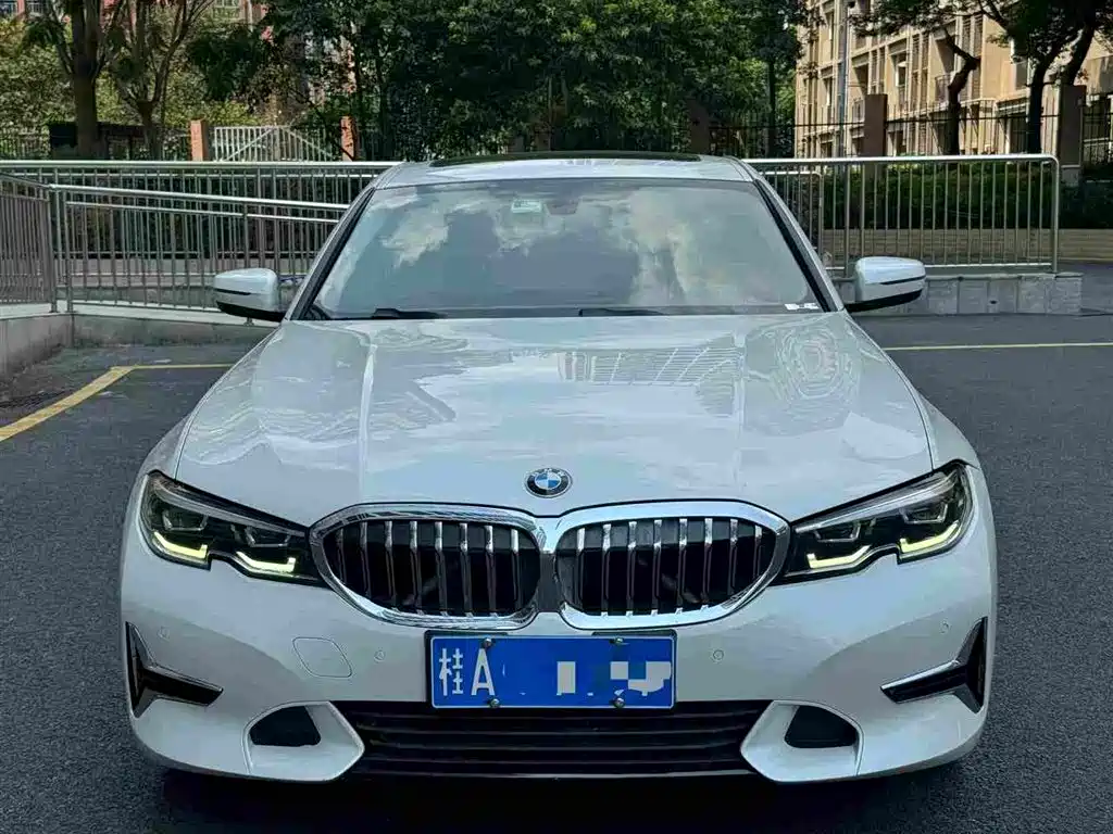 BMW 3 Series — миниатюра 3