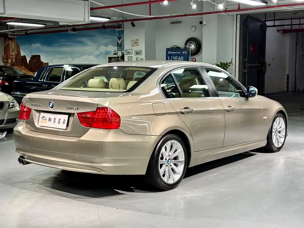 BMW 3 Series 3 2009 325i Fashion