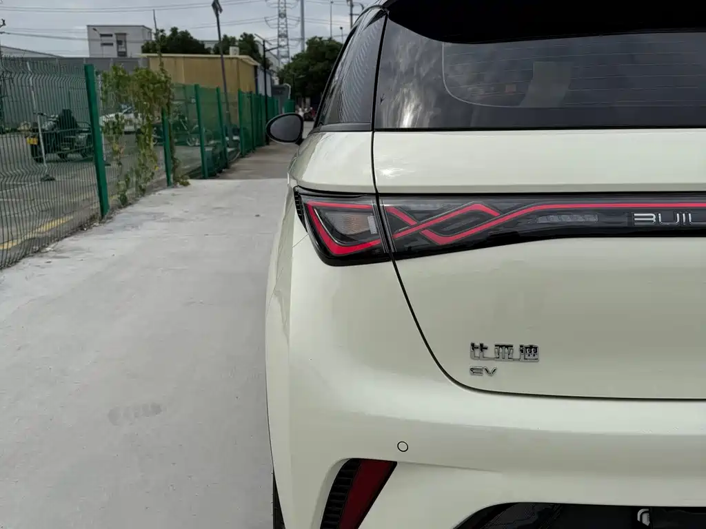 BYD Dolphin — миниатюра 18