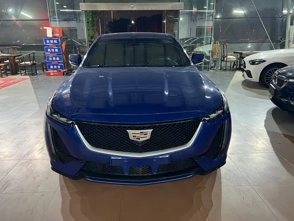 Cadillac CT5 — миниатюра 2