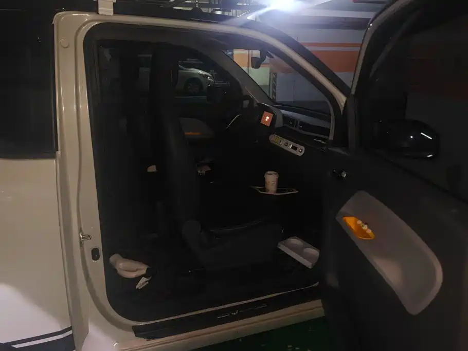 Wuling MINIEV — миниатюра 8