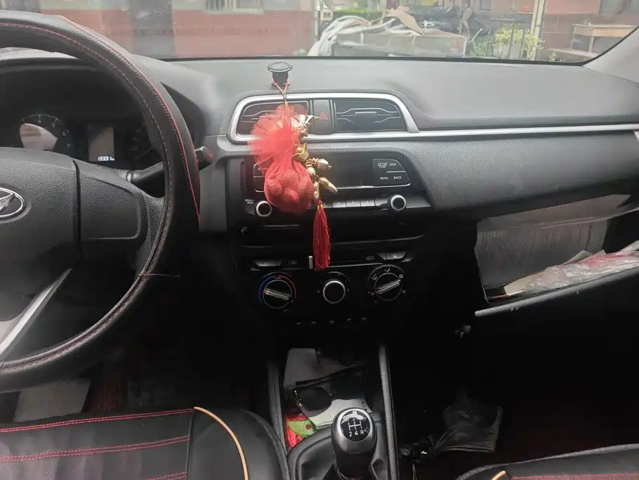 Hyundai Verna — миниатюра 13