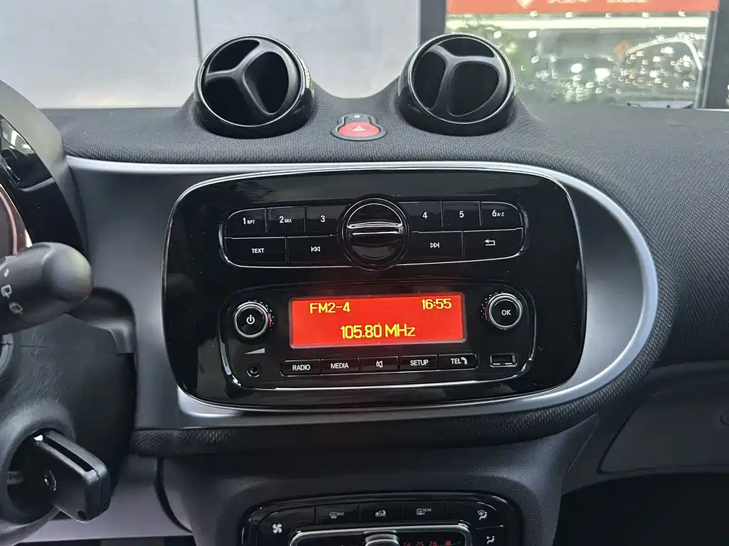 smart Smart Fortwo — миниатюра 11